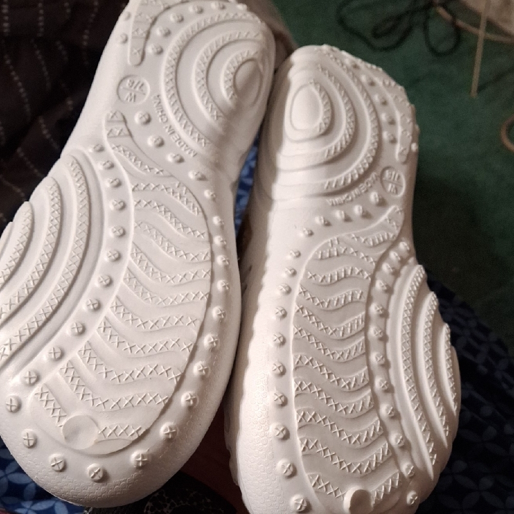 Women's White and Tan Water Shoes - Picture 3 of 5